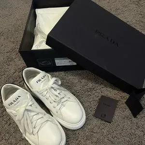 PRADAスニーカー36,5 Prada | Shoes | Prada Sneakers Size 365 | Poshmark